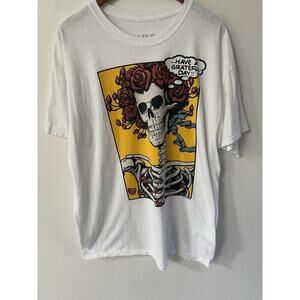 Liquid Blue Grateful Dead T Shirt Size XL White Pop Art Bertha 2018 Graphic Tee